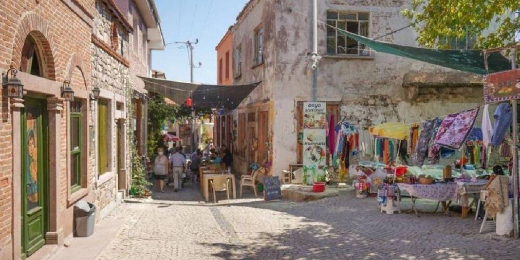 Tarihi sokaklarıyla huzur veriyor: Rum evleri, dar sokaklar, Boşnak böreği… 4